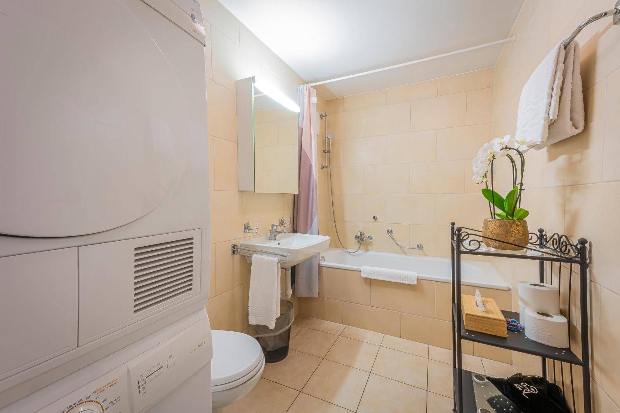 Los Lorentes Residences Bulle Luaran gambar